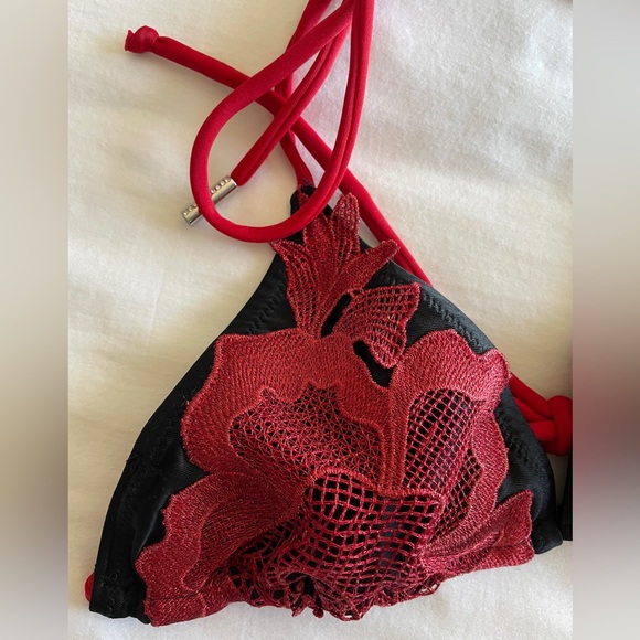 Dolecessa Swimwear | Red Rose Embroidered Black String Bikini, Size Medium - Picture 3 of 6